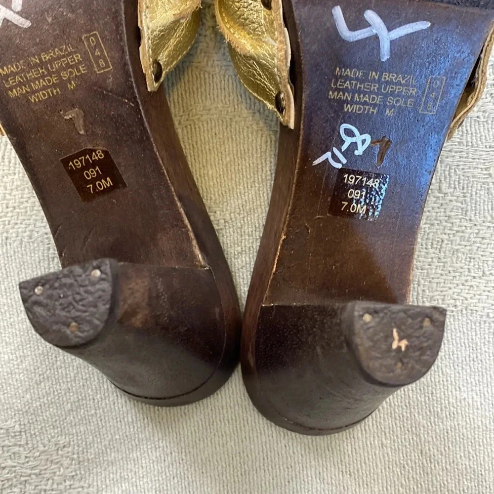 Vintage Bronx Wooden Heels - Picture 10 of 12